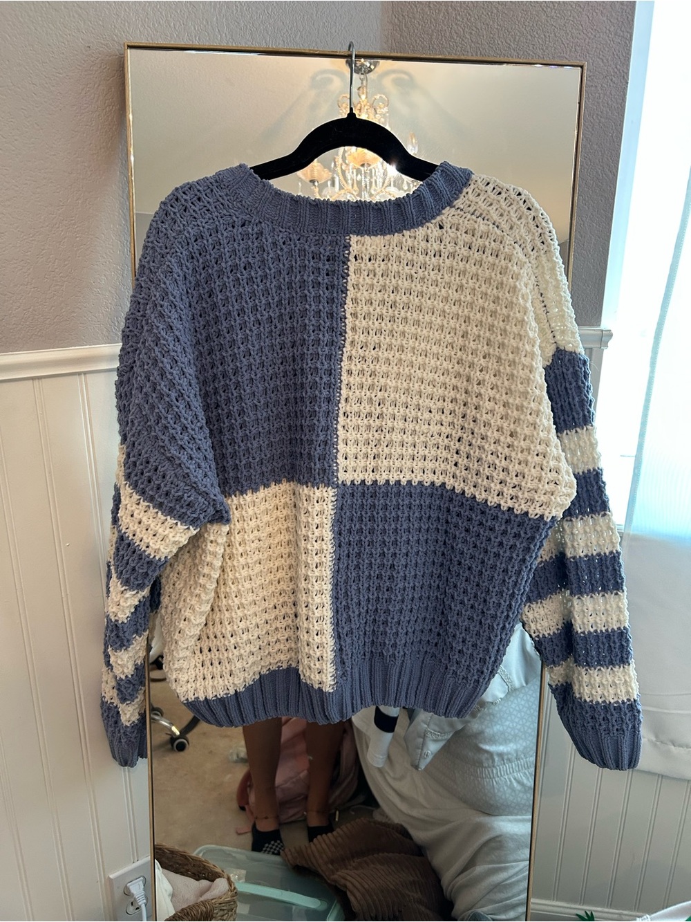 Altar'd State Blue & White V-Neck Colorblock Cardigan - Picture 4 of 4